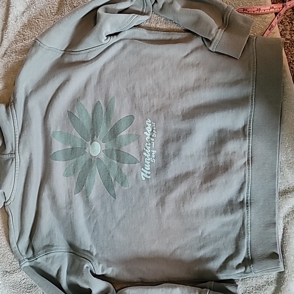 STUNNING PASTEL GREEN HUNTINGTON SURF & SPORT DAISY HOODIE - Picture 2 of 8